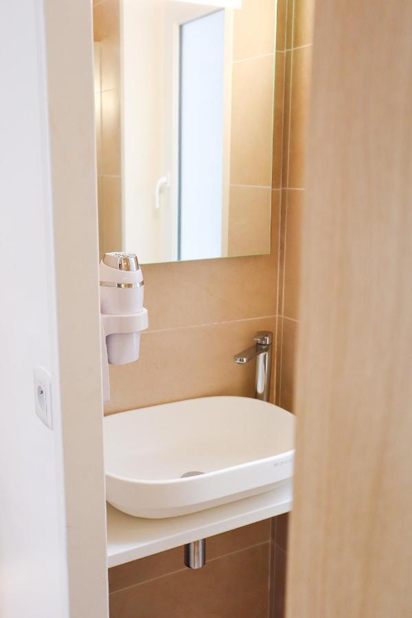 Hotel Ambassadeur Lille Zewnętrze zdjęcie